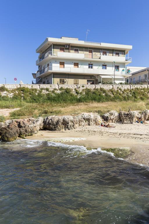 Casetta Sul Mare A โมโนโปลี ภายนอก รูปภาพ